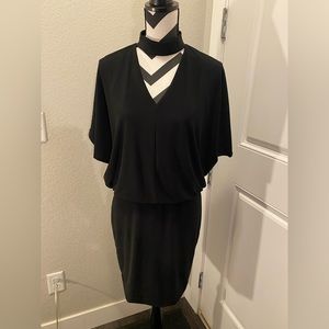 White House Black Market size S